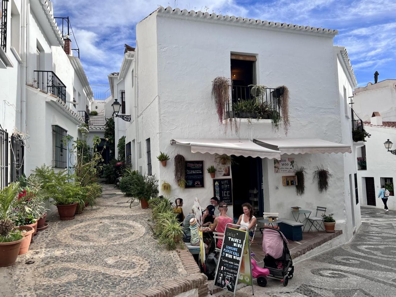 Los Nidos Apartments, Frigiliana Exteriör bild